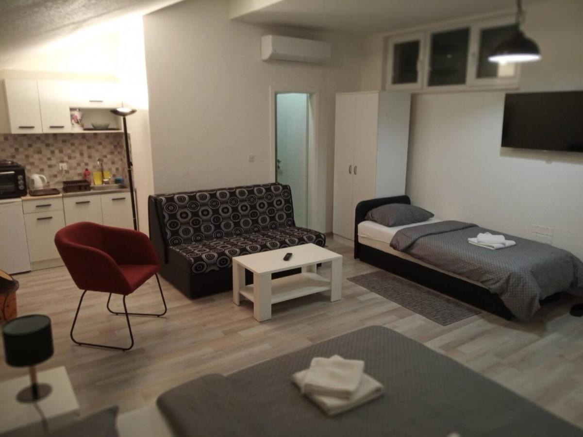 Central Located Guest House Μόσταρ Εξωτερικό φωτογραφία