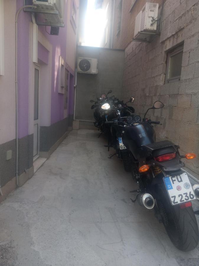 Central Located Guest House Μόσταρ Δωμάτιο φωτογραφία